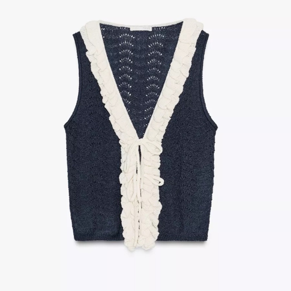 CONTRAST RUFFLE TOP - Picture 3 of 5